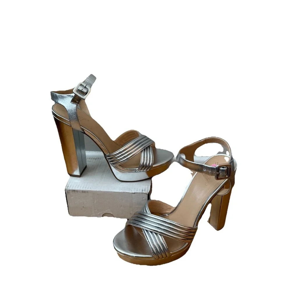 Jewel Badgley Mischka Silver Women's Sz.10 Heeled Open Toe Platform Sandal Heels